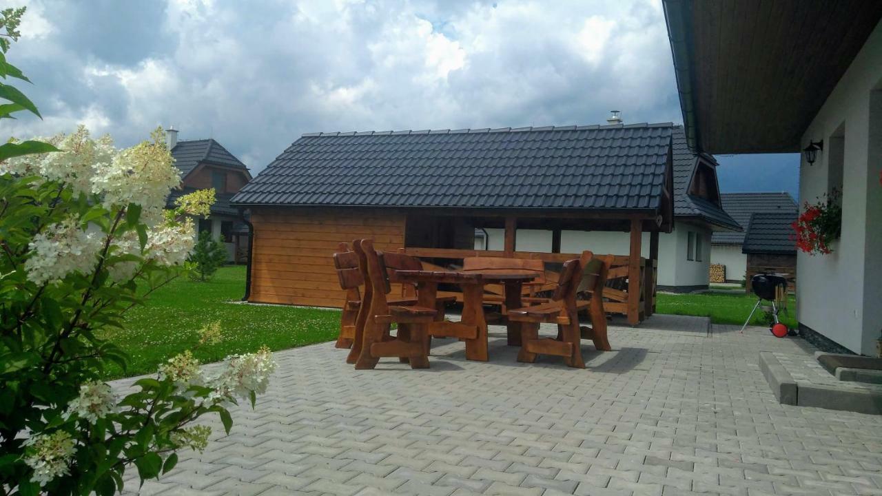 Mj Vila Stara Lesna Bagian luar foto